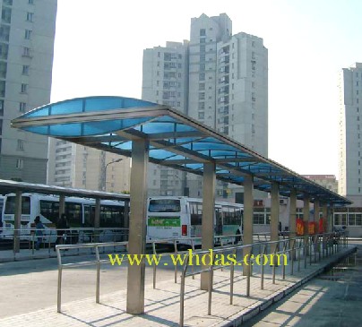 武汉雨棚制作玻璃雨棚的特征有哪些 膜布棚安装规划的方法分享