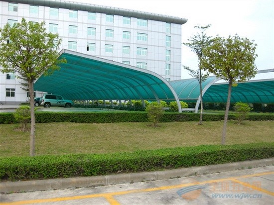 武汉遮阳棚制作阳光棚的用途是什么呢 总结武汉钢结构车棚的特征