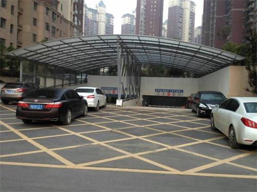 武汉膜布棚制作玻璃雨棚制作安装施工工艺与流程 武汉钢结构车棚的特征是什么